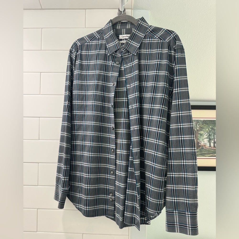 Men’s Calvin Klein Shirt